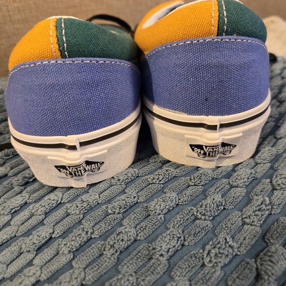 Vans Multicolor Men's Sneakers Size 8 Men's or Size 9.5 Women's - Picture 4 of 6